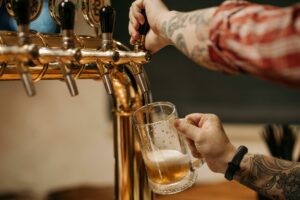Un tiers des pubs australiens vendent des pintes pas assez remplies